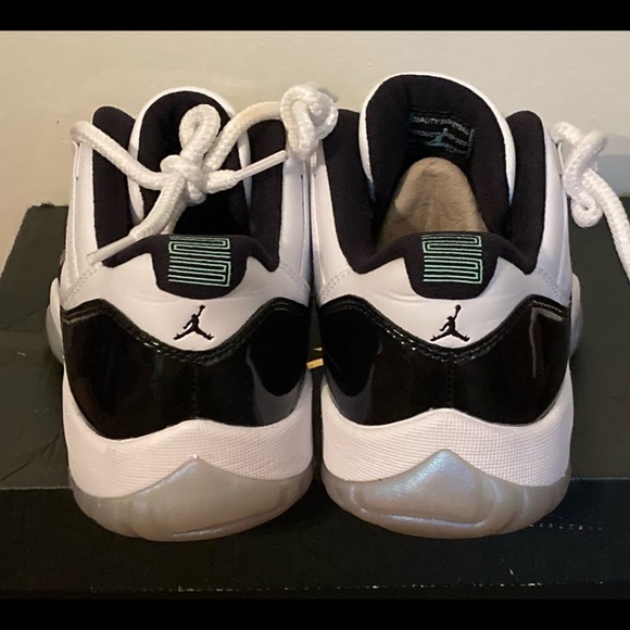 Jordan 11 low Iridescent main image 6